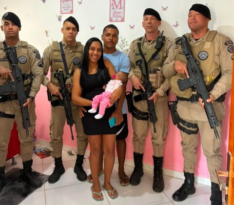 Imagem do post Bebê de 1 mês é salva por PMs após se engasgar em Serrinha
