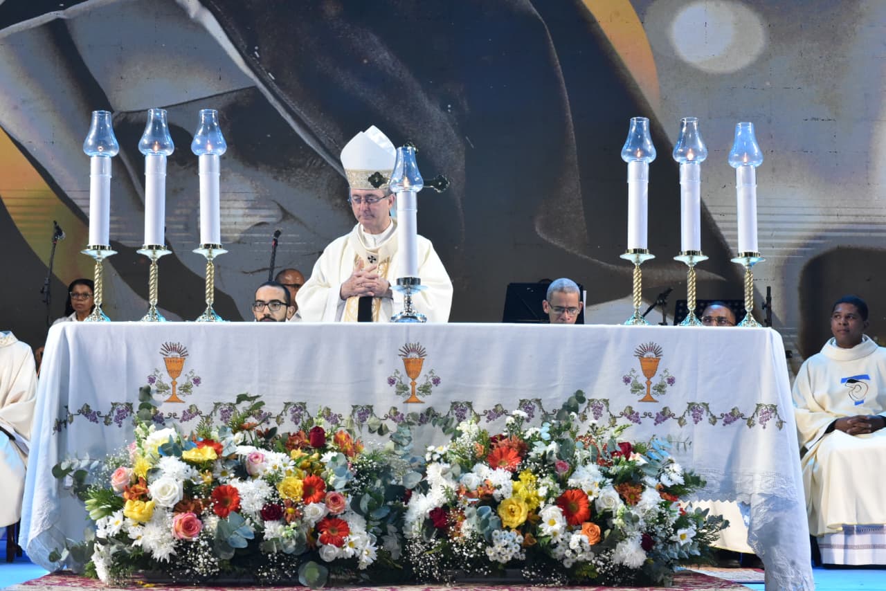 Imagem do post Santa Dulce dos Pobres: fiéis encerram festa com procissão