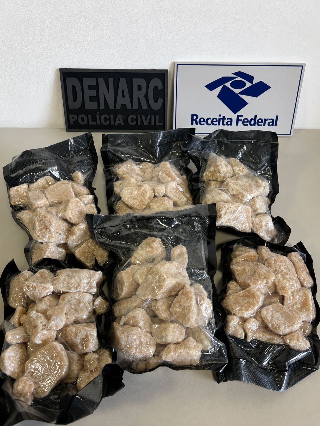 Droga avaliada em R$ 2 milhões é apreendida em Salvador