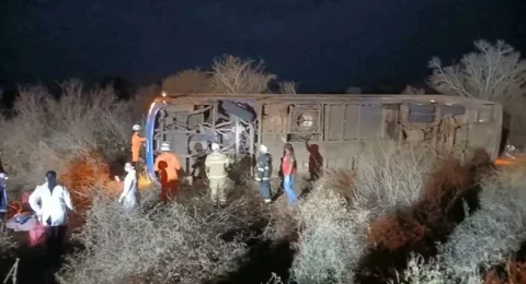 Imagem do post Ônibus capota na Chapada e deixa sete mortos na Bahia