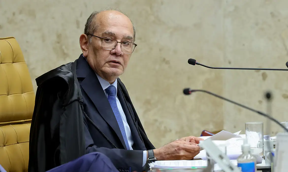 Gilmar Mendes valida reajuste de 15% do Bolsa Família