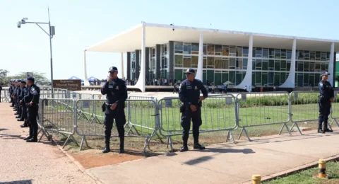 Imagem do post STF suspende julgamento sobre Moraes e Mendonça