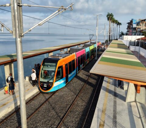 Imagem do post VLT começa a receber passageiros na Parada Marisqueiras