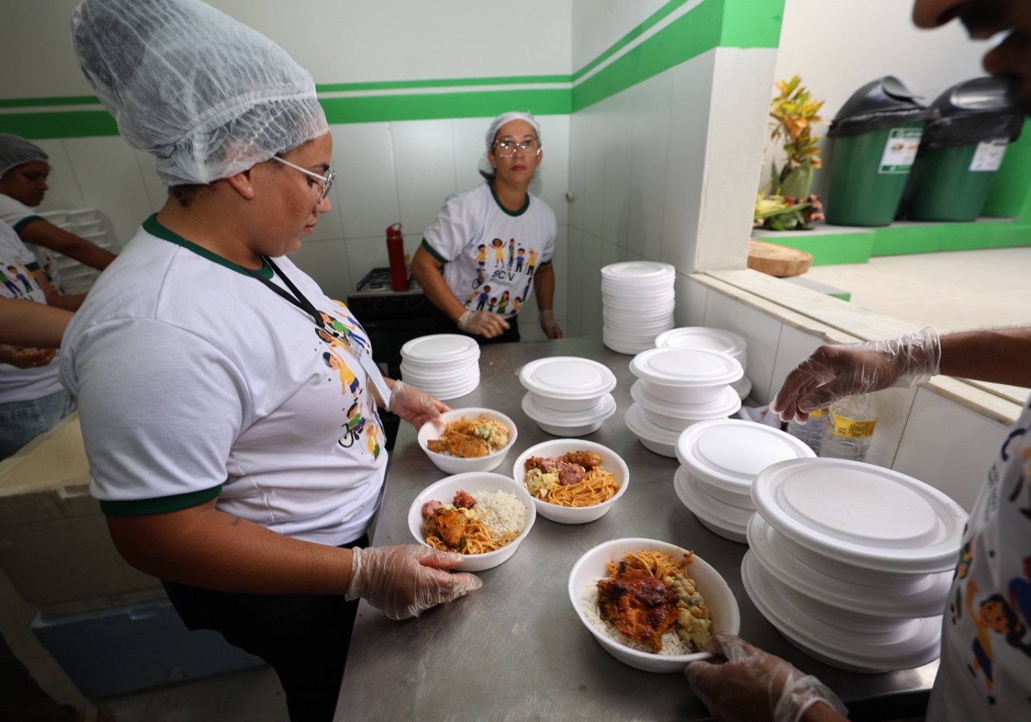 Bahia entrega 4 novas cozinhas e amplia combate à fome
