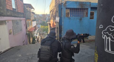 Imagem do post Preso no Rio, líder de facção é ligado a ataques em Cajazeiras