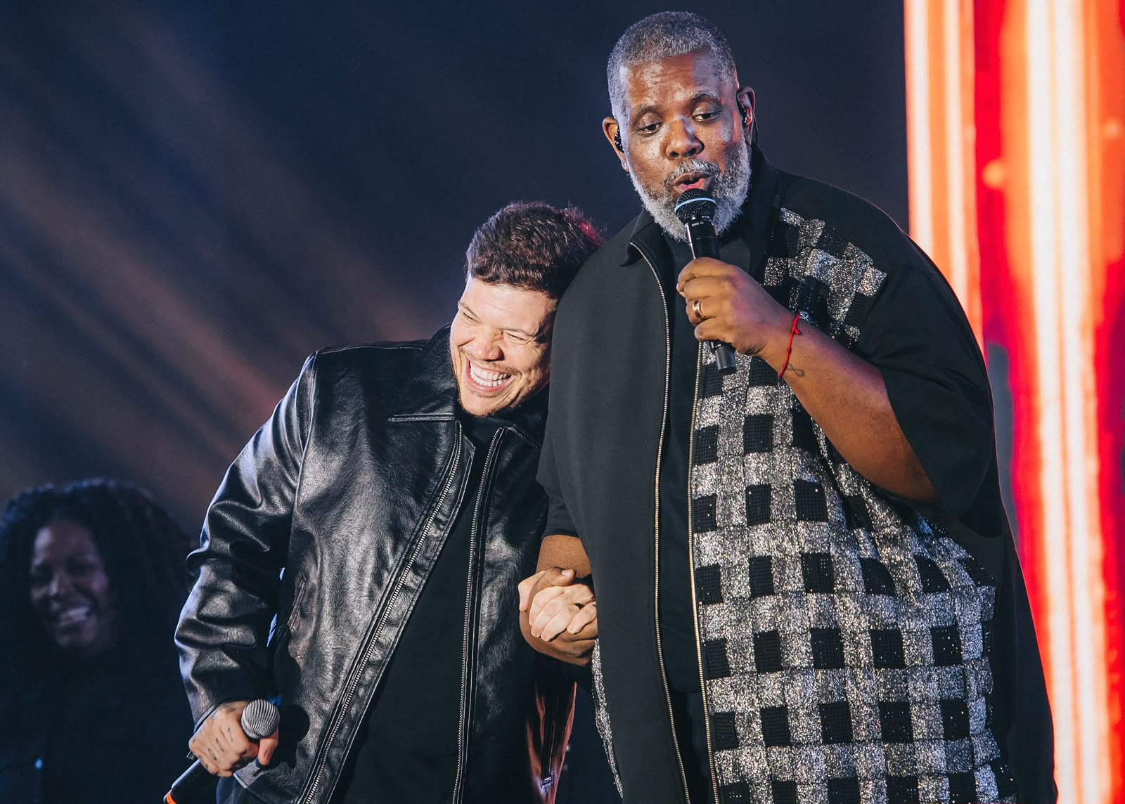 Ferrugem e Péricles fazem noite de pagode em Lauro