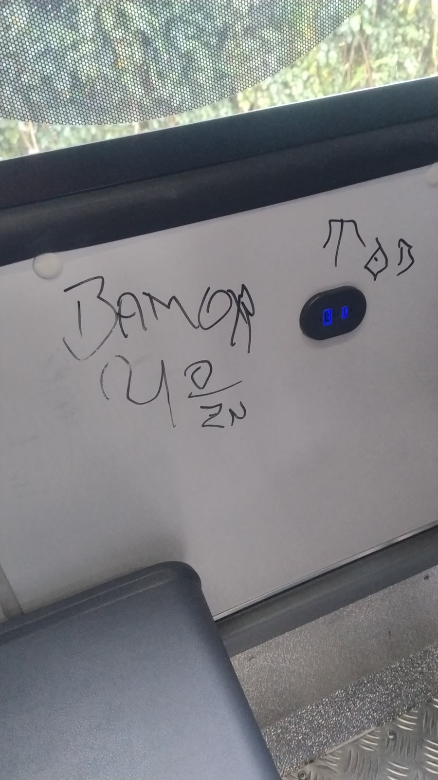 Imagem do post Novos ônibus de Salvador sofrem vandalismo em poucos dias