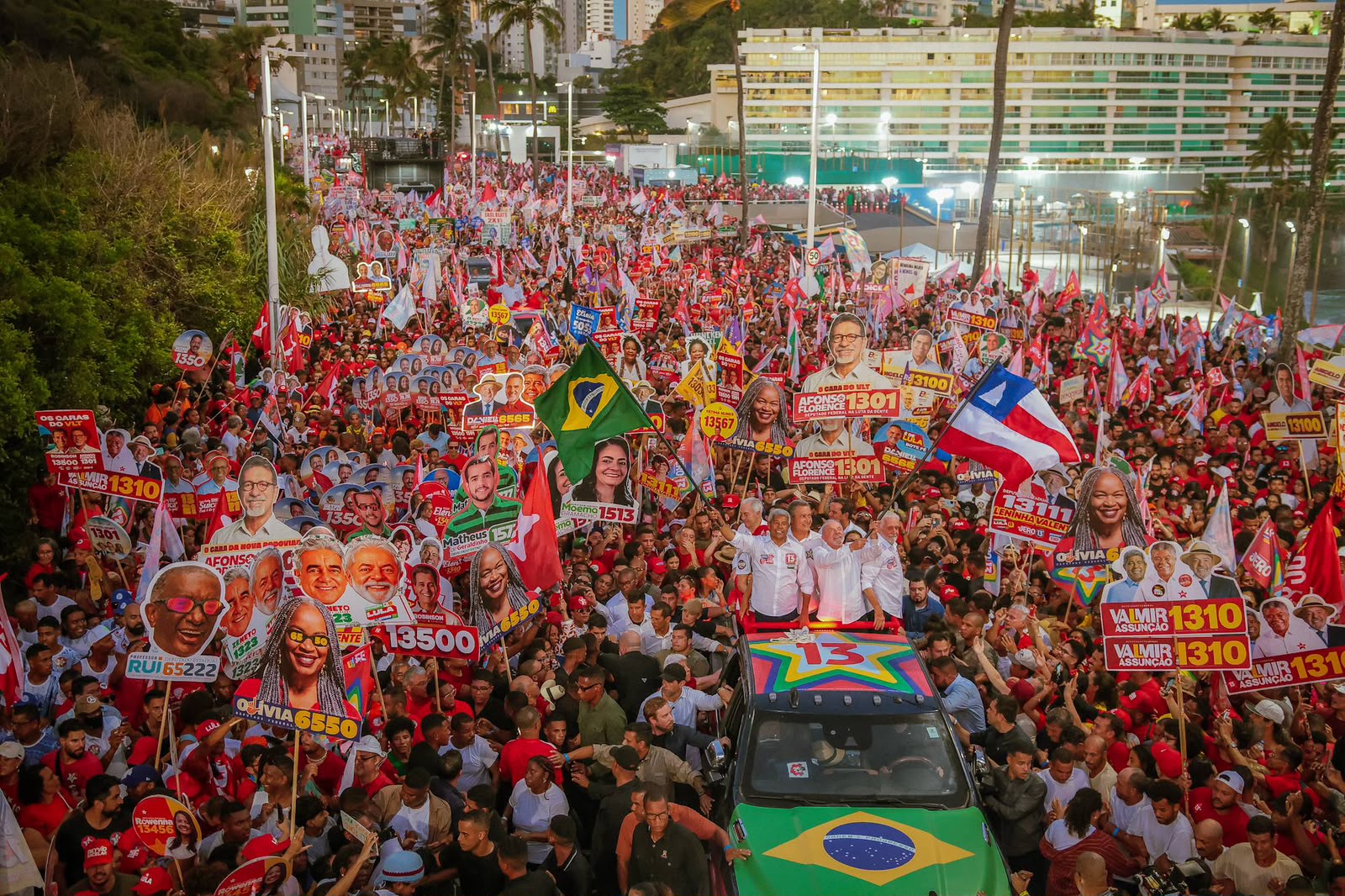 Lula abre 30 pontos sobre Flávio na Bahia, diz pesquisa