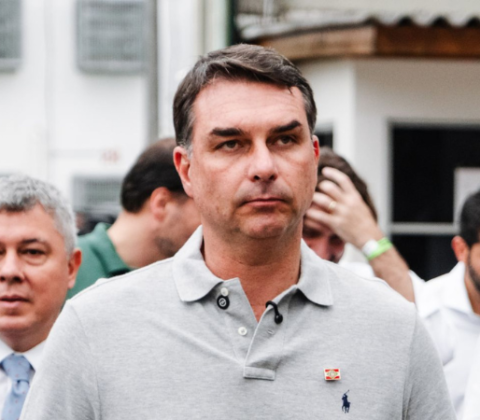 Imagem do post Flávio Bolsonaro deixa o Brasil rumo aos EUA, diz Agência